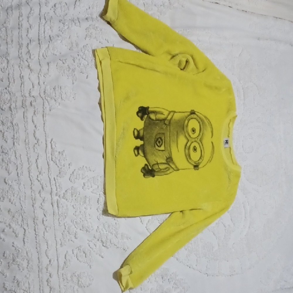 Universal Studios Minions Yellow Knit Sweater - Kids XL